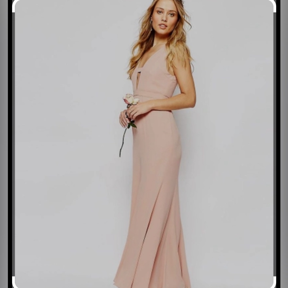 Fame & Partners Everland Maxi Dress